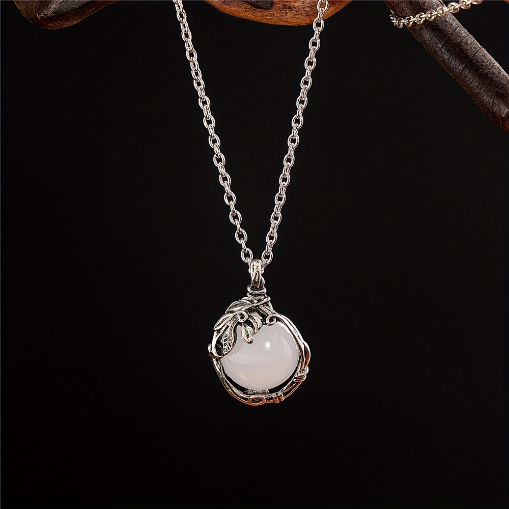 TEMU Silvery Vintage Leaf Pattern Inlaid Fashion Pendant Necklace Women Statement Necklace Party Favors