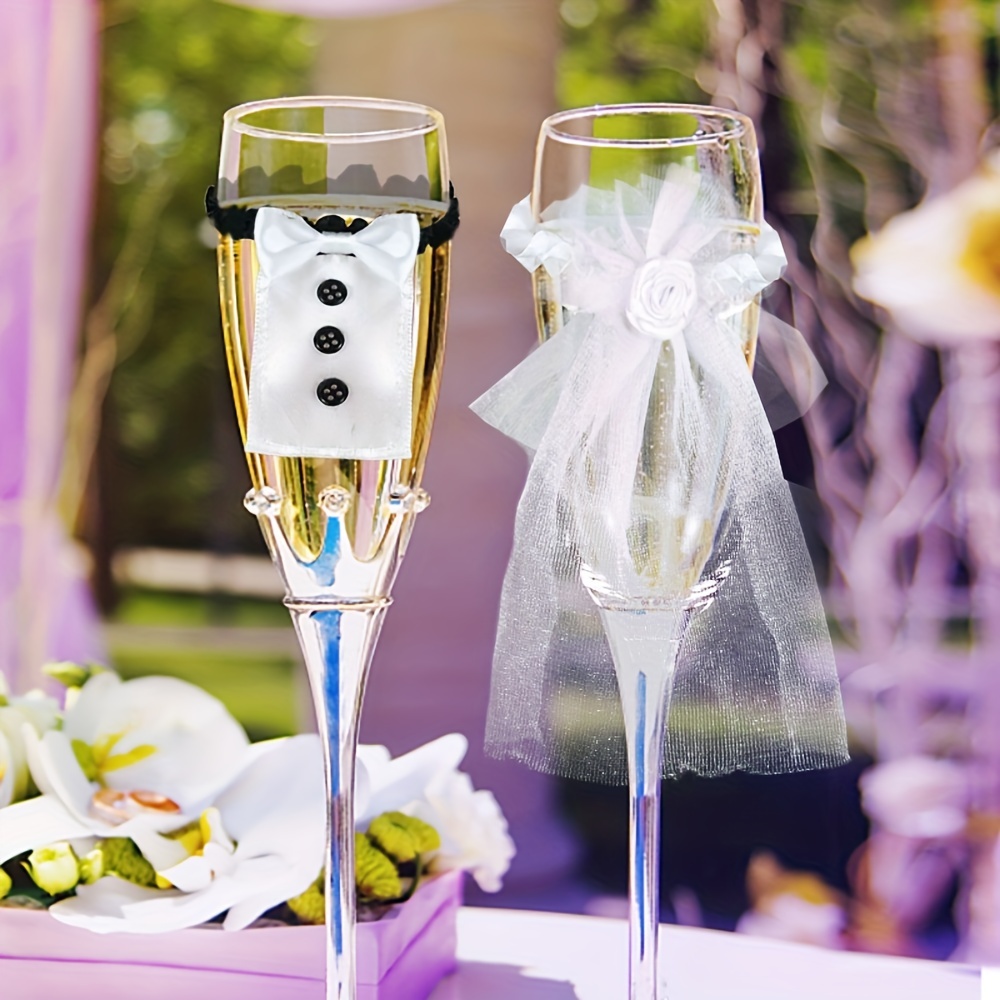 Bride and Groom Glitter Wine Glasses