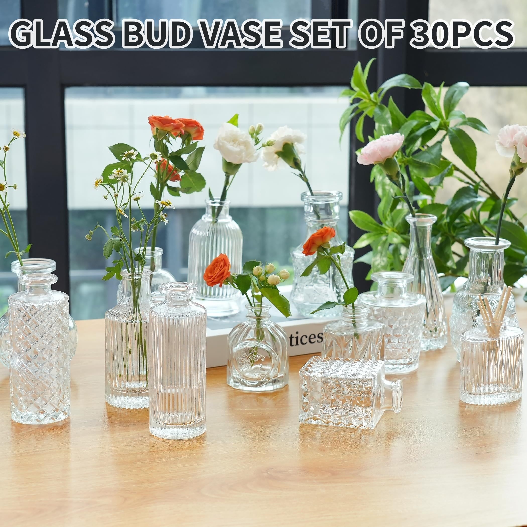 Bud Vases in Bulk, Clear Glass Bud Vases Set of 30 for Flowers Vintage  Embossed Small Vases for Centerpieces, for Rustic Wedding, Home, Table  Decor : : Home