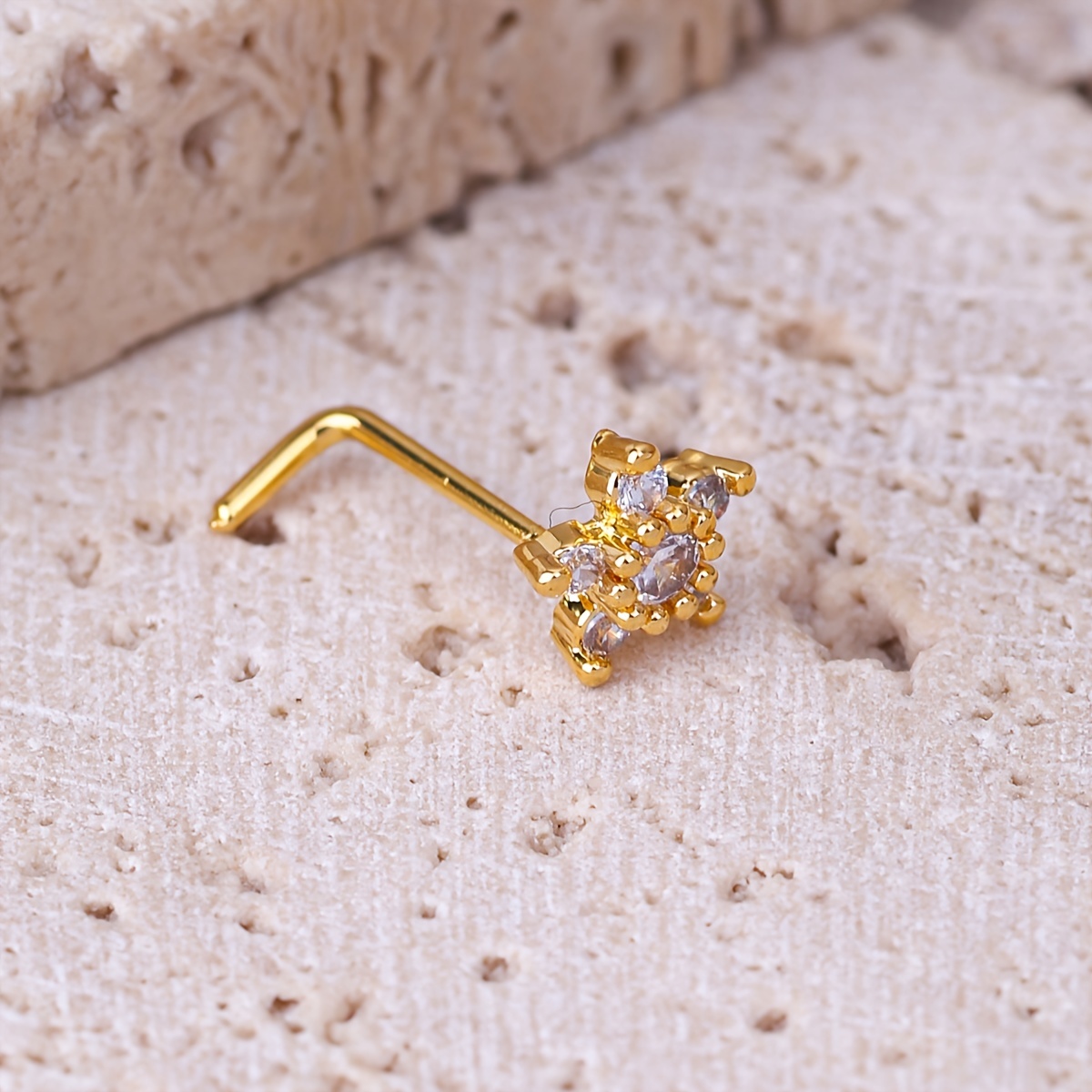 Flower Shaped Zircon Nasal Stud for Women, Delicate Body Piercing