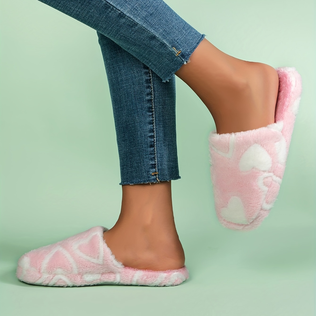 Women's Heart Pattern Fuzzy Slippers, Closed Toe Warm & Cozy Plush