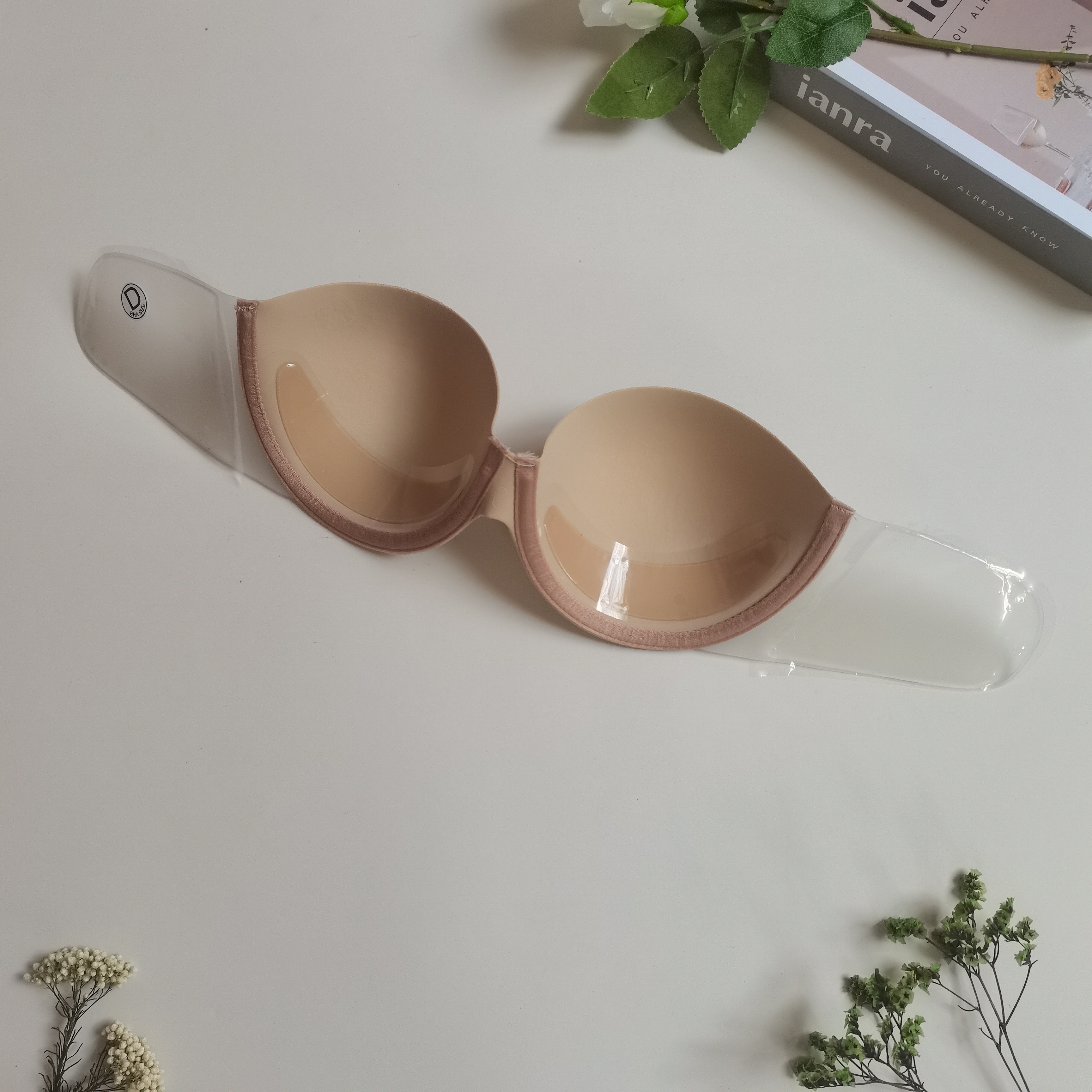 Invisible Stick-On Lift Bra, Strapless & Seamless Push Up Self