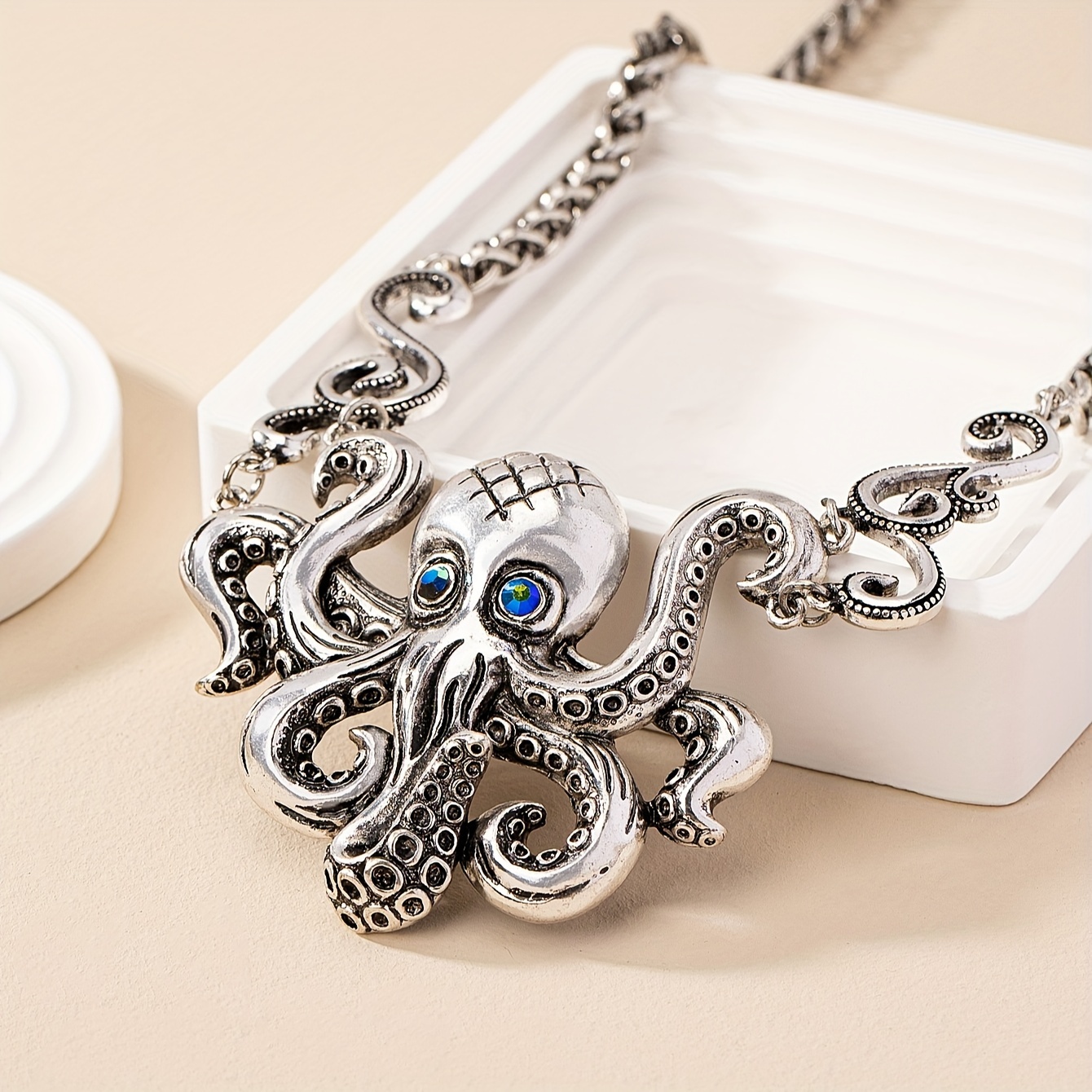 Retro Octopus Necklace with Exaggerated Rhinestones