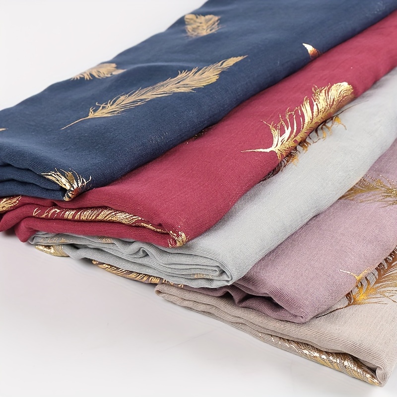 1pc Women's Elegant Feather-Printed Golden Scarf - Lightweight & Windproof Shawl Wrap for Casual Outings, Machine Washable Fashion Accessory, Scarf for Hair, Stylish Hair Wrap, Sophisticated Print, Easy Care Material, Soft Fabric, Outdoor Wear