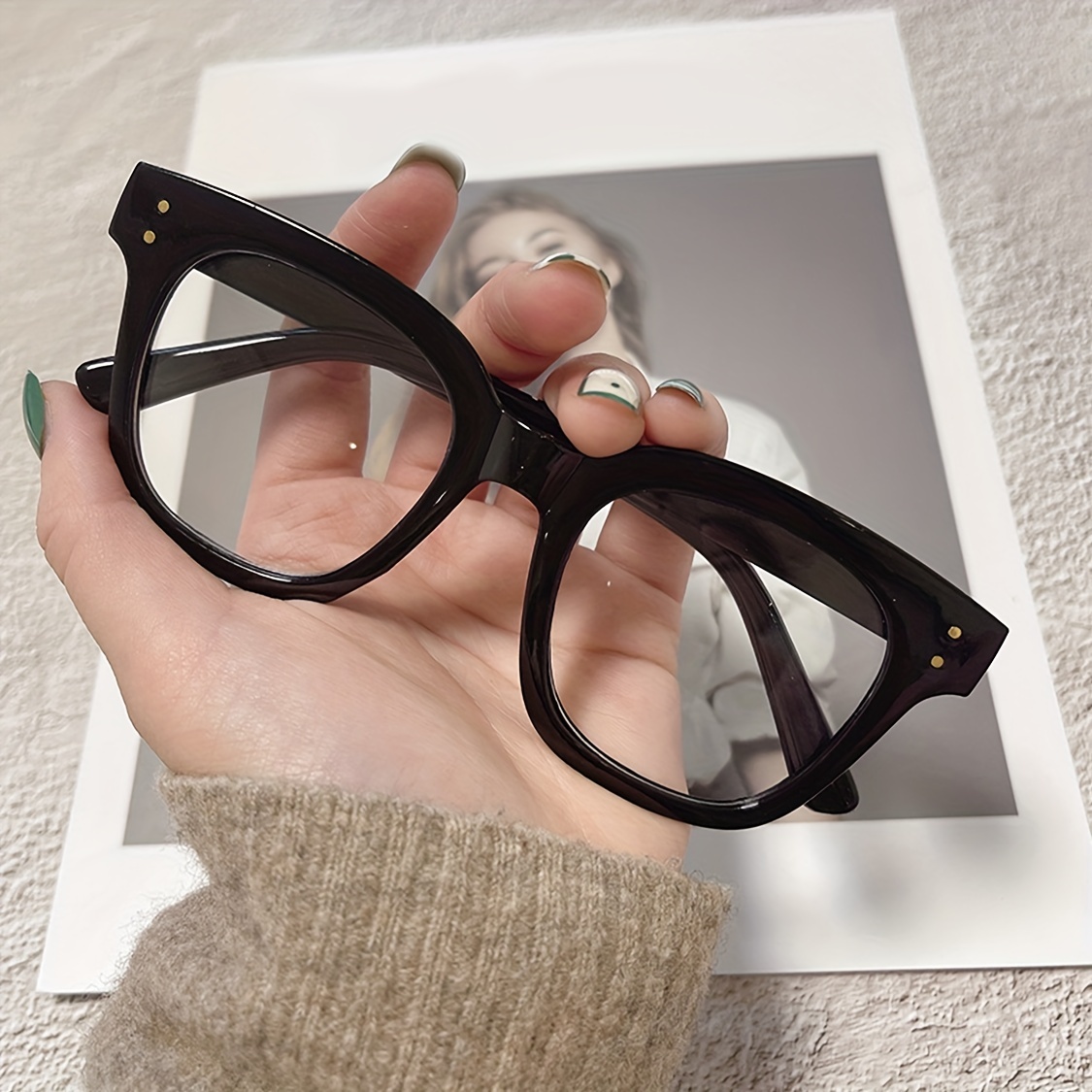 Novos óculos de bloqueio de luz para mulheres, óculos de lente transparente  para homens, moda vintage de armação de óculos - Temu Portugal