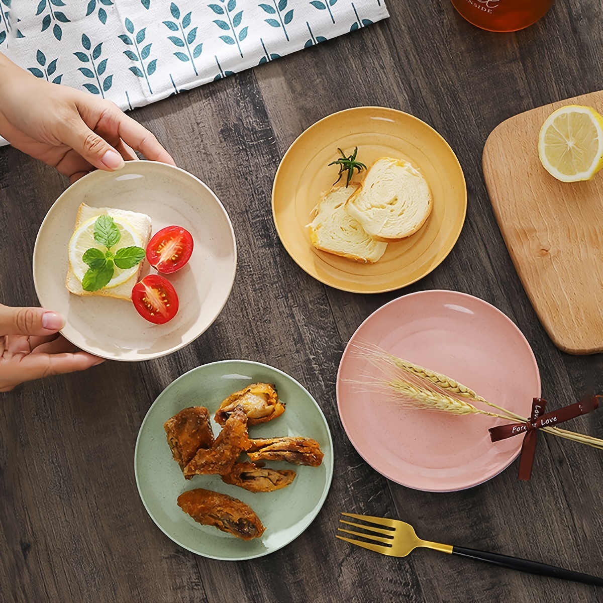 4-Piece Set - Lightweight Wheat Straw Dinner Plates - Dishwasher and  Microwave Safe - BPA-free