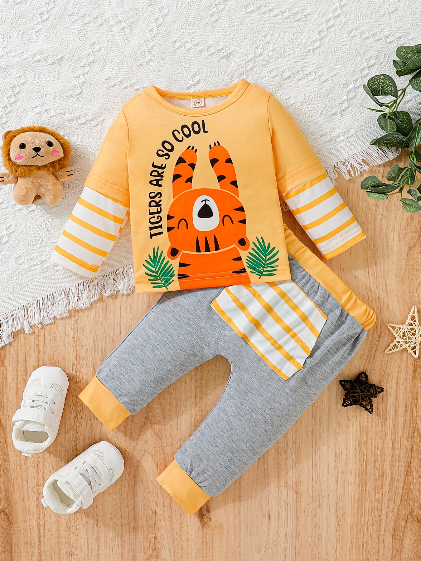 100% Cotton Baby Boy Faux-Two Short-sleeve Cartoon Tiger & Letter Print Romper