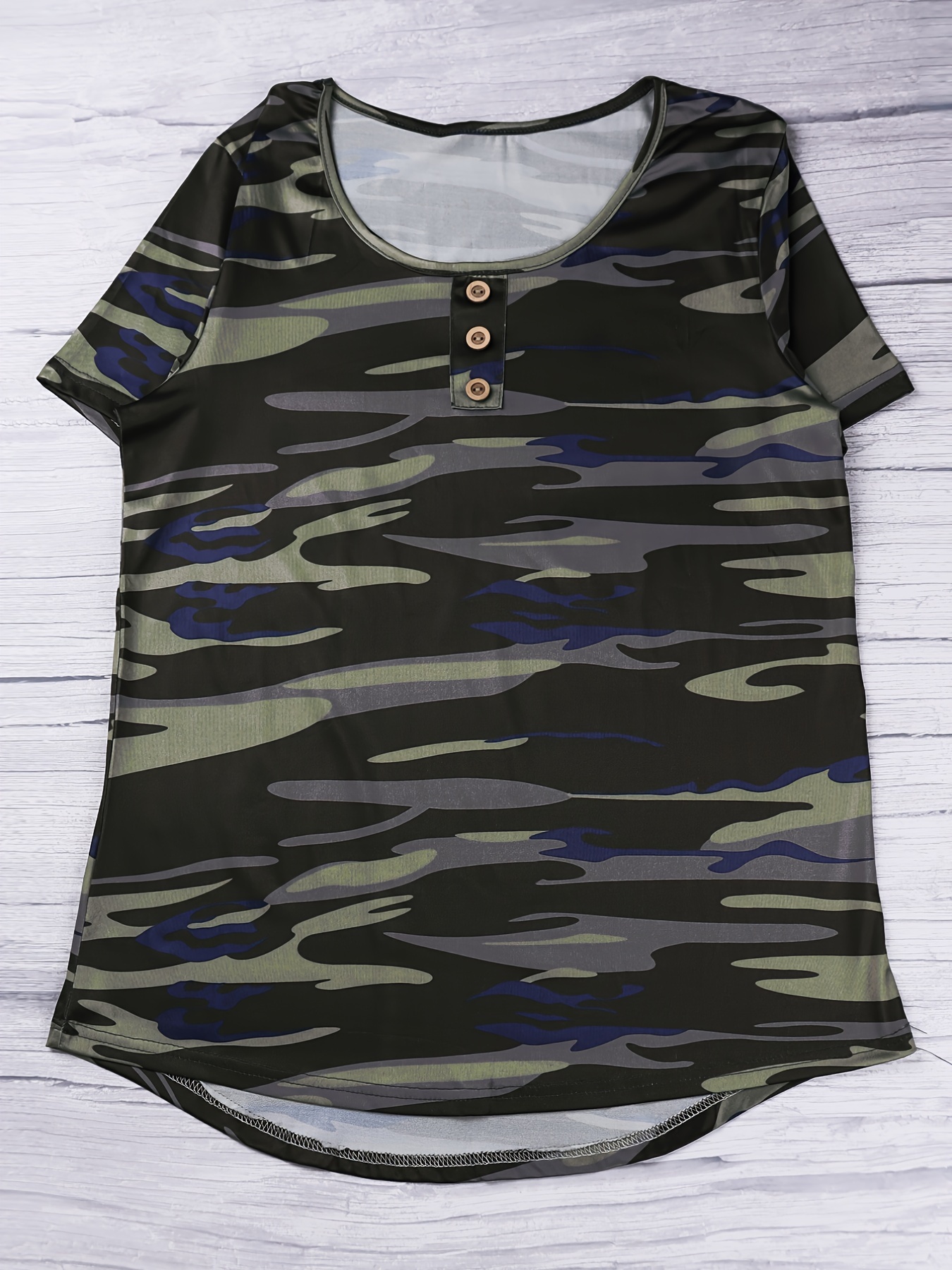 Womens Camo Tee Short Sleeve Long Length V-Neck Military T-Shirt Army  Camouflage