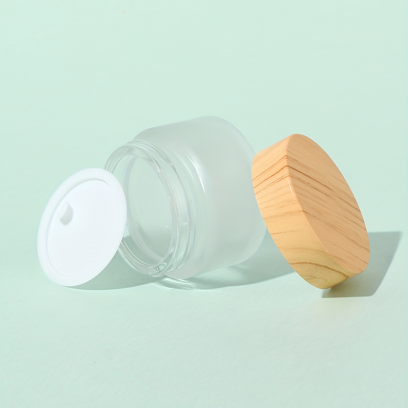 Empty Clear Glass Round Jars with Wooden Lids Travel Bottle Lotion