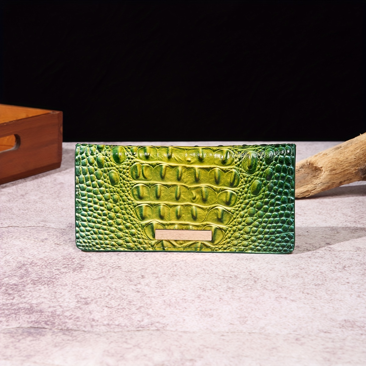 Green rectangular crocodile print coin purse