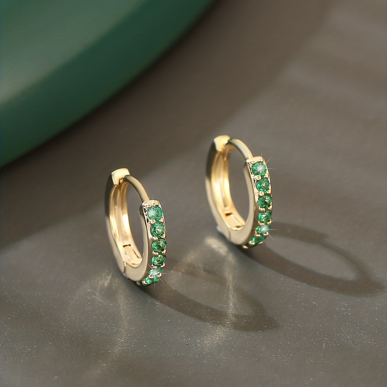 

Tiny Delicate Hoop Earrings Full Of Green Zircon Bohemian Vintage Style Exquisite Gifts For Women Party Ear Ornaments