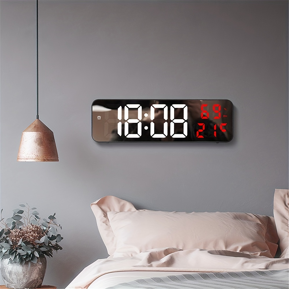Orologio digitale da parete