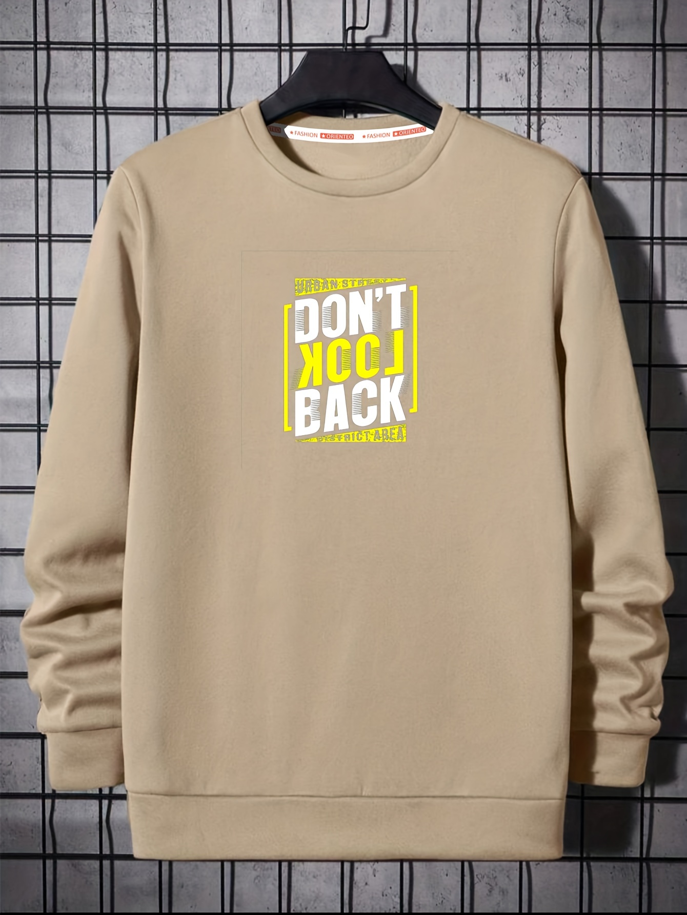 Dont Look Back Letters Print Trendy Fleece Sweatshirt Mens Casual Graphic  Design Slightly Stretch Crew Neck Pullover Sweatshirt For Autumn Winter -  Men's Clothing - Temu Bahrain