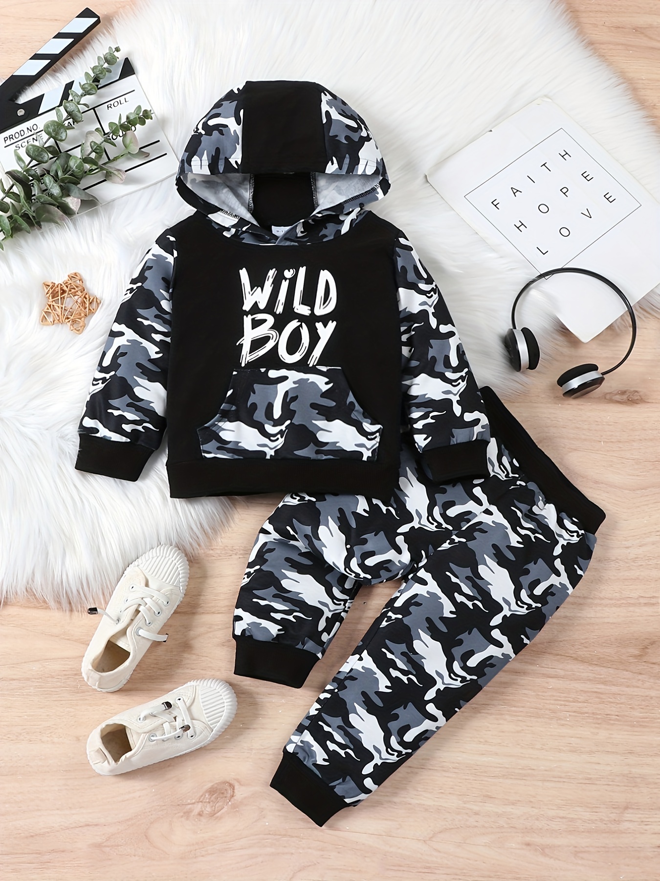 2pcs Baby Camouflage and Letter Print Hooded Long-sleeve Sweatshirt Set