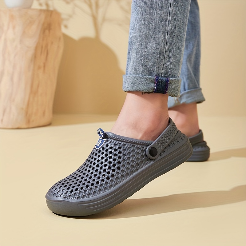 Mens Trendy Clogs Slip On Closed Toe Sandals Soft Sole Walking Shoes ...