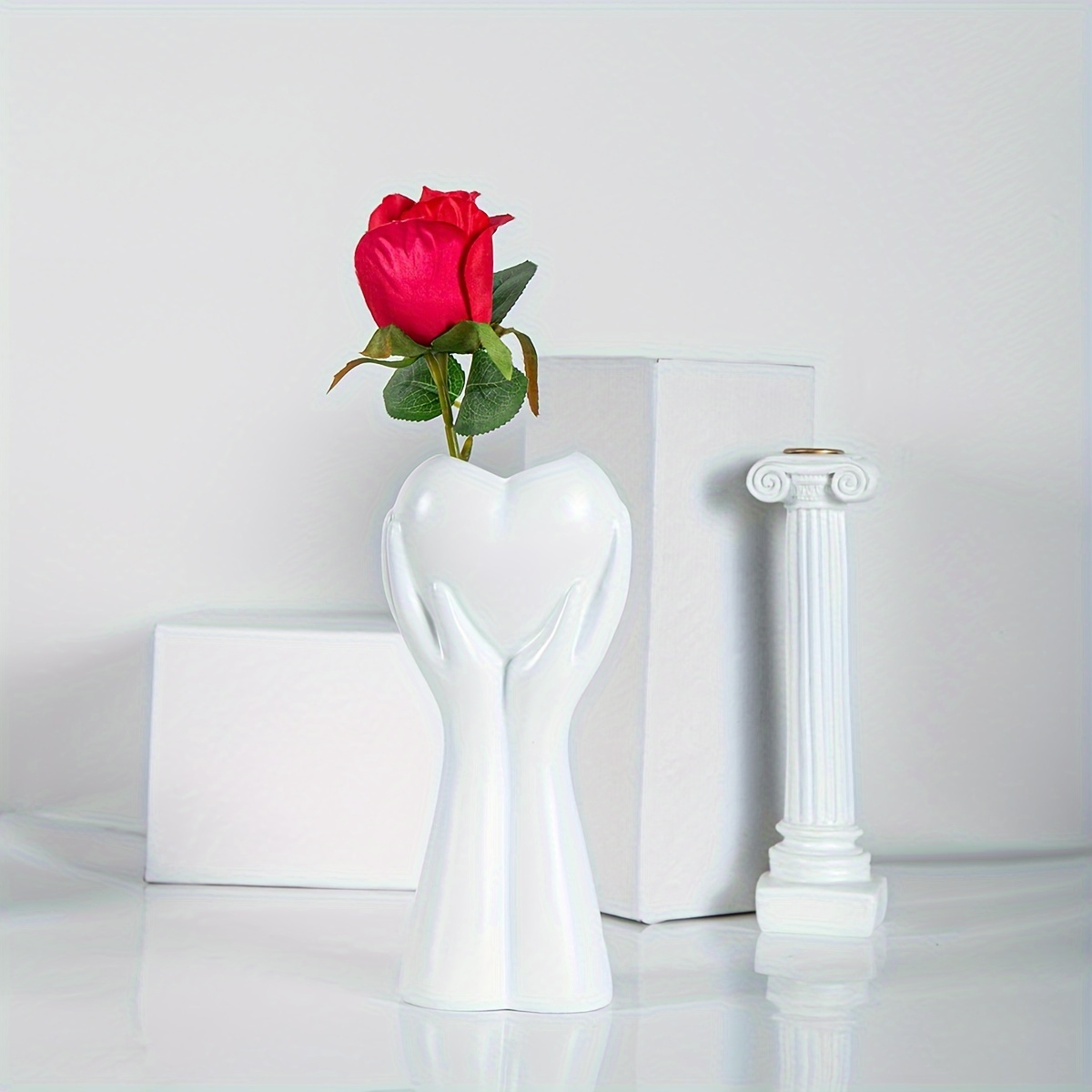 1pc White Flower Vase Hand Holding Heart Decorative Vase, Modern Nordic Art  Ceramic Cute Small Vases For Home Office Décor, Boho Centerpieces Table Va