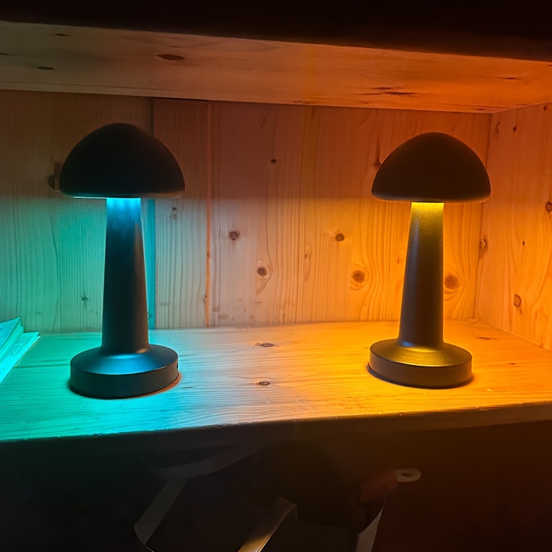 1pc Carino Fungo LED Luce Notturna, Luce Notturna Touch A 3 Colori, Lampada  Da Tavolo Ricaricabile