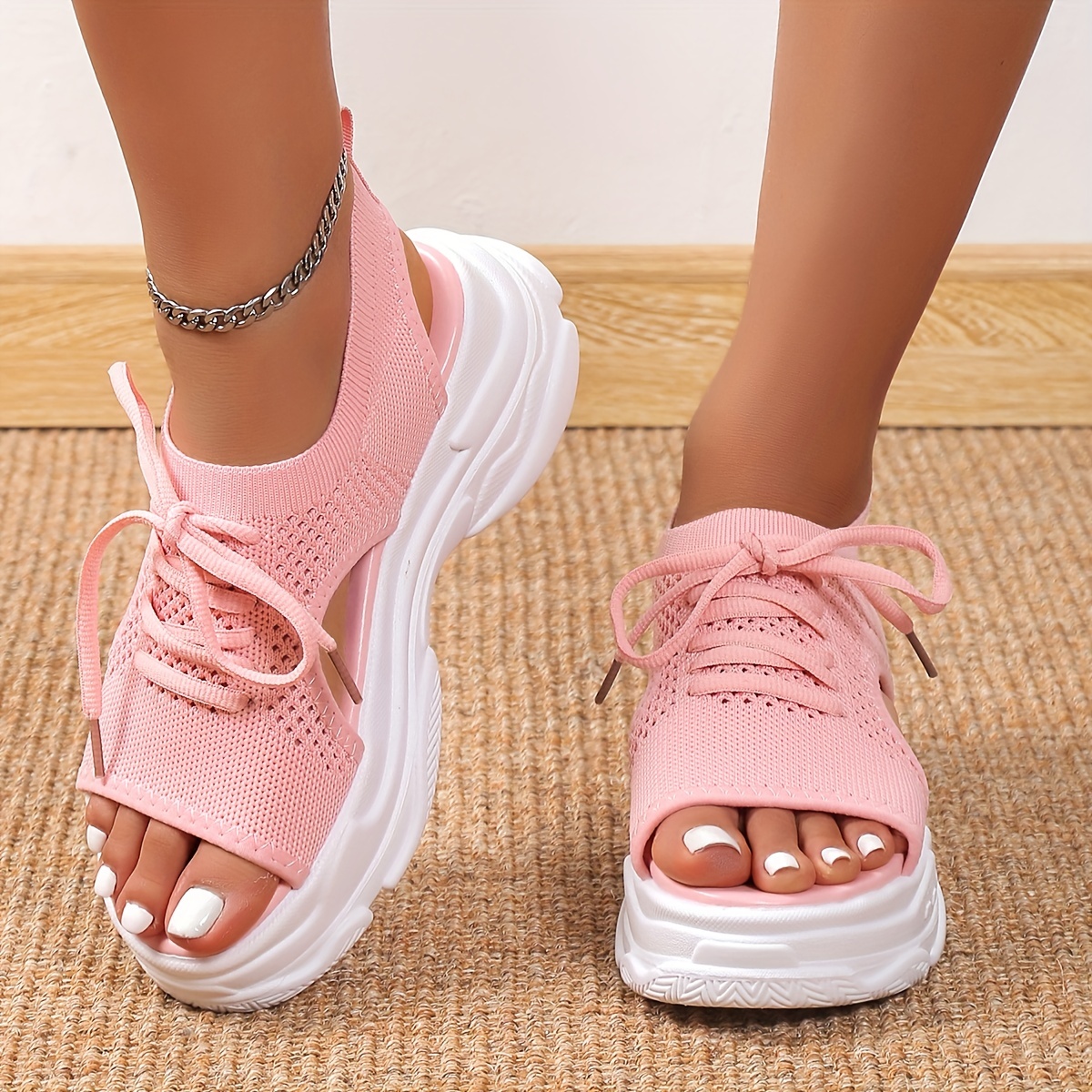 Sporty lace up platform sandals new arrivals