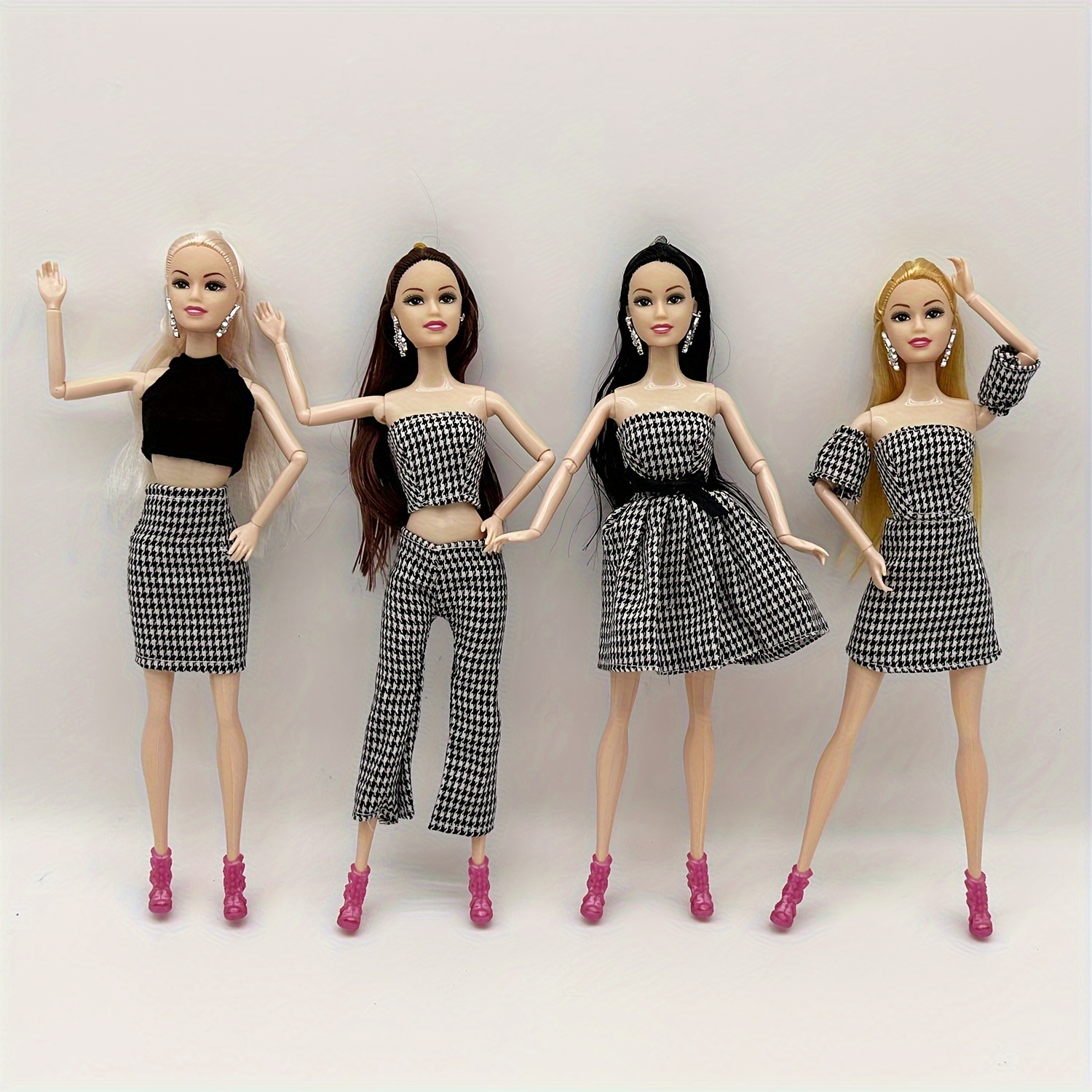 

30cm Hand Joint Movable Plaid Fashion Doll Children's Holiday Gift, Suitable For All Holiday Gifts