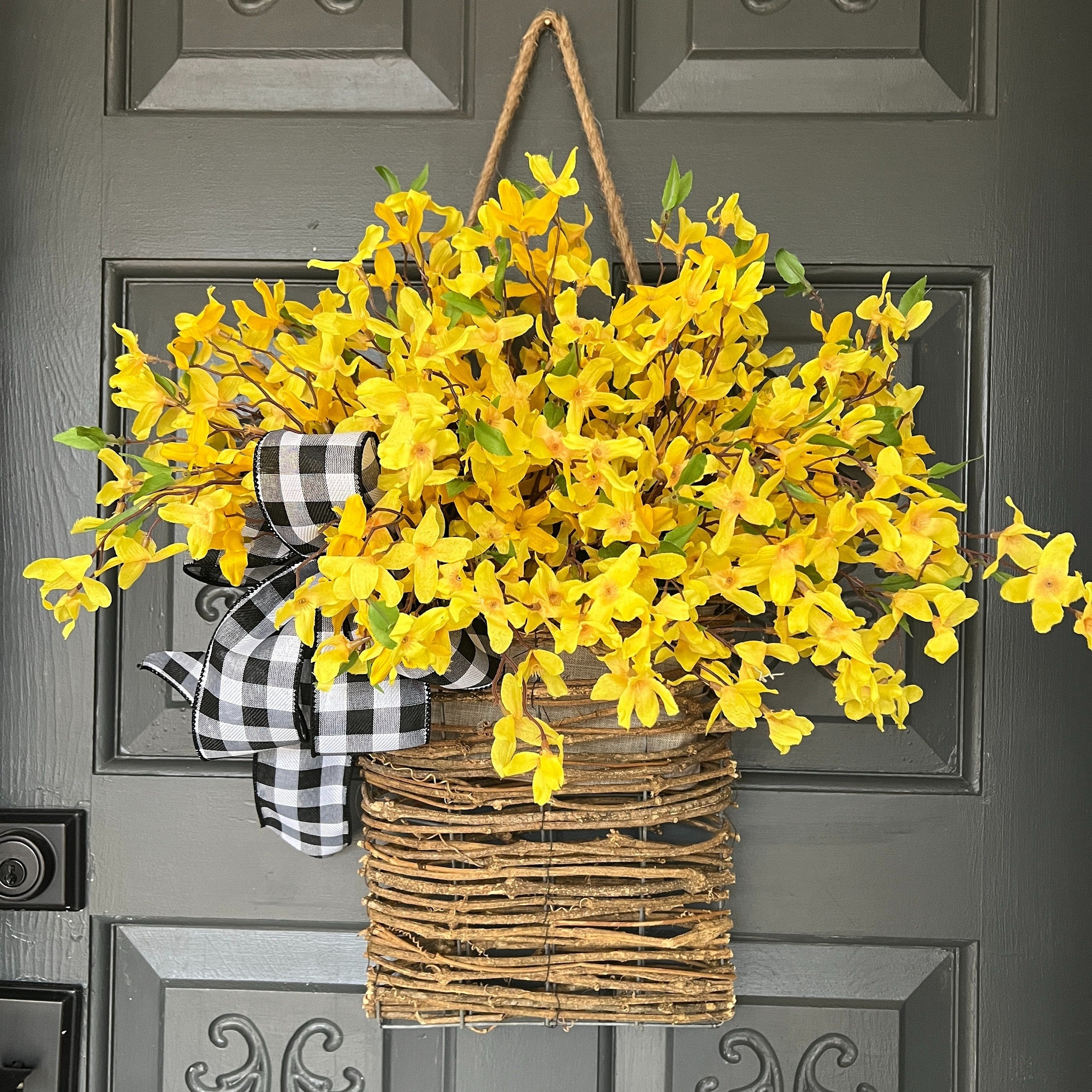 

1pc Forsythia Door Basket, Yellow Wreath, Summer Basket, Front Door Basket, Forsythia Door Basket, Yellow Door Decor, Spring Wreath
