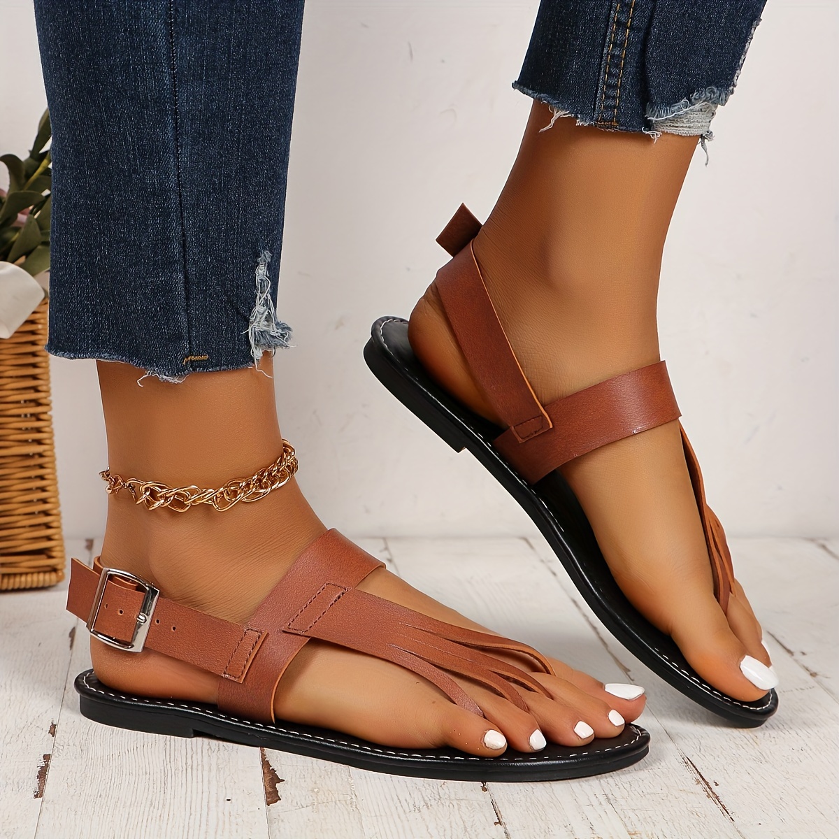 Trendy flat sandals store 2019