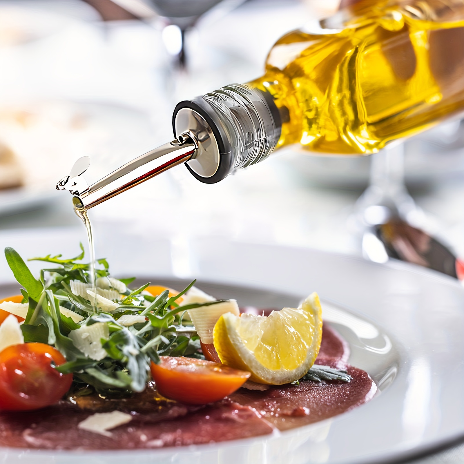 Minimalist Bouteille en Verre Distributeur d'Huile d'olive et de Vinaigre  avec Bec Verseur - 500 ML - Couleur Blanc : : Cuisine et Maison