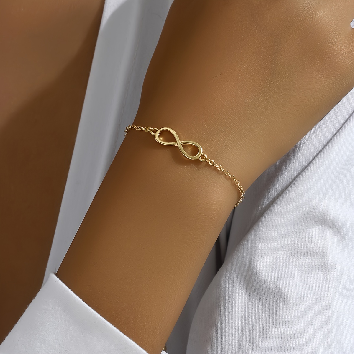 

1 Pc Simple Infinite Symbol Design Hand Chain Bracelet Alloy Jewelry Vintage Leisure Style For Women Daily Wear