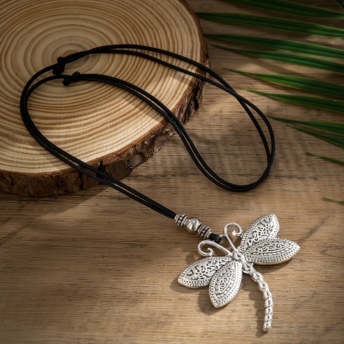 

Boho Ethnic Style Adjustable Design Retro Classic Wax Rope Long Necklace Personality Dragonfly Pendant Neck Jewelry Gift