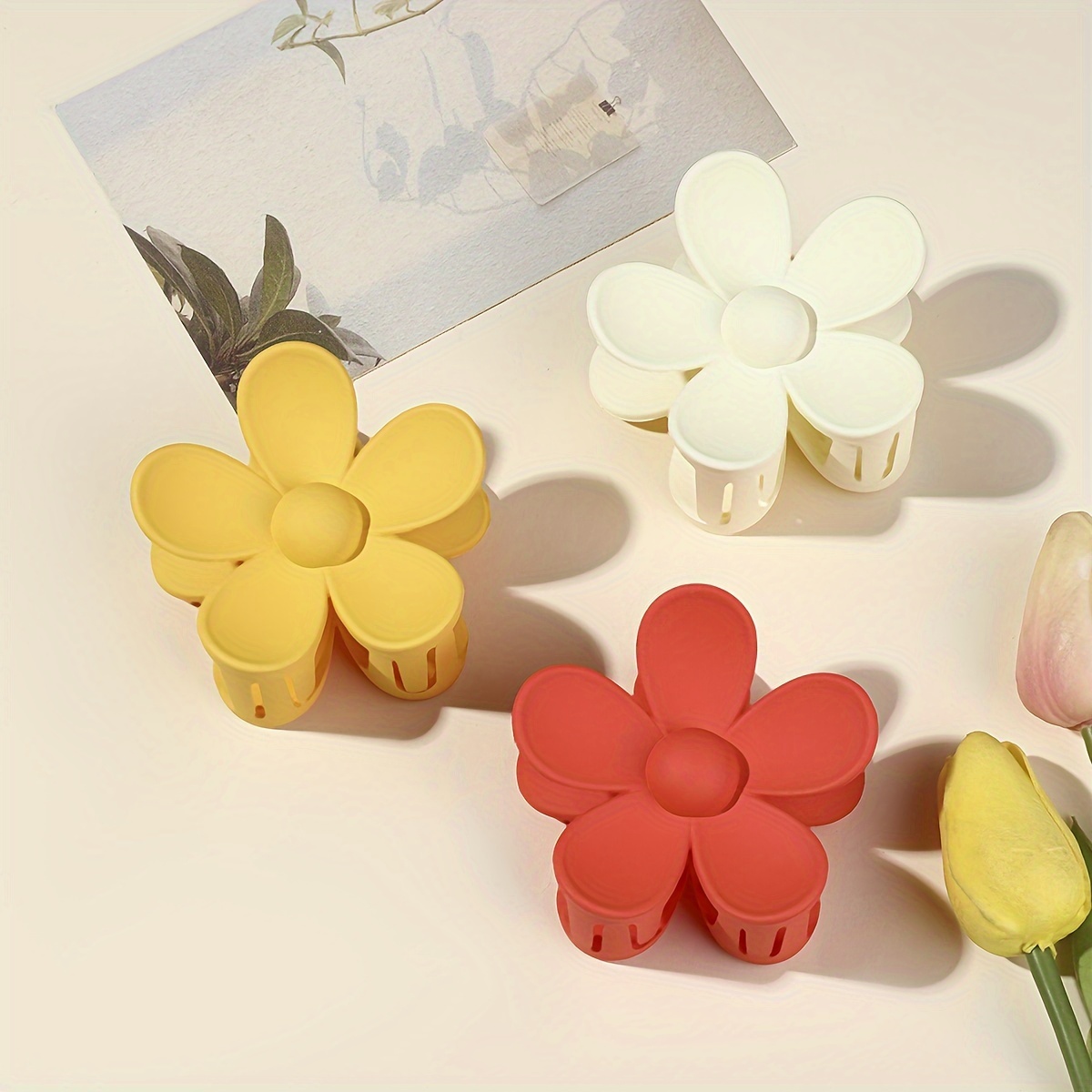 Plastic plant on sale hair clip