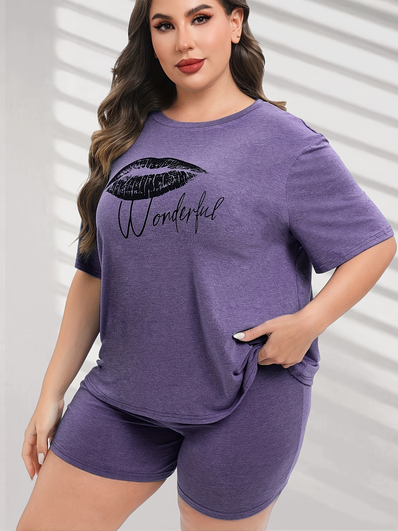 Kiss & Letter Print Tee & Biker Shorts Pajama Set