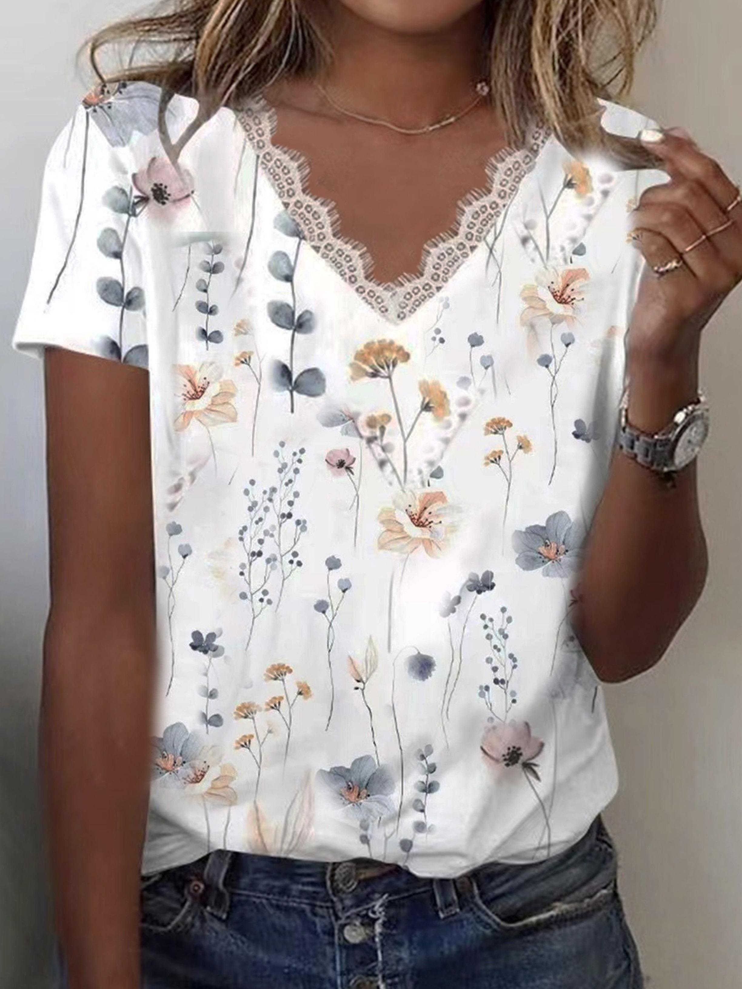 Floral Print Contrast Lace Blouse