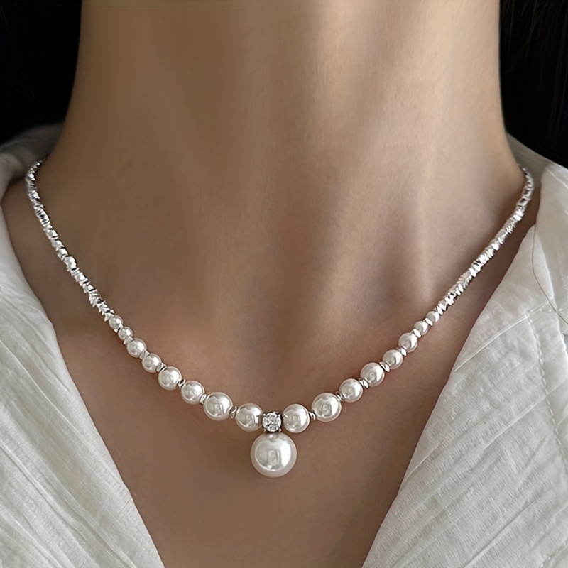 What Does Broken Pearl Necklace Symbolize? - Detailed Answer - A Fashion  Blog