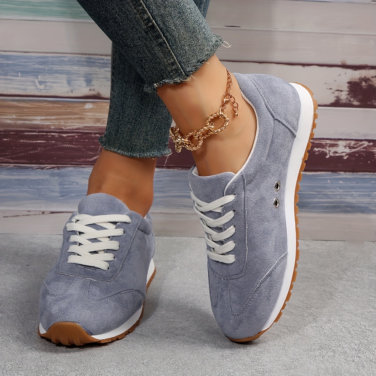 Comfortable hot sale platform trainers