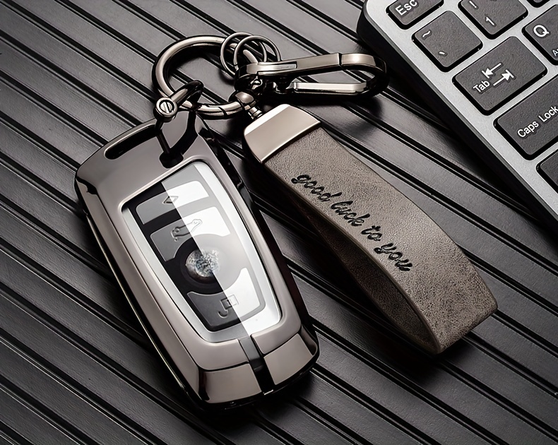Schlüssel Gummi Cover Schlüsselhülle Carbon Optik Geeignet Für BMW X1 X5 X6  5er Serie ab 2014 online kaufen bei FFZ Parts oder Carstyler Der  Kofferraumschutz für Dein Auto
