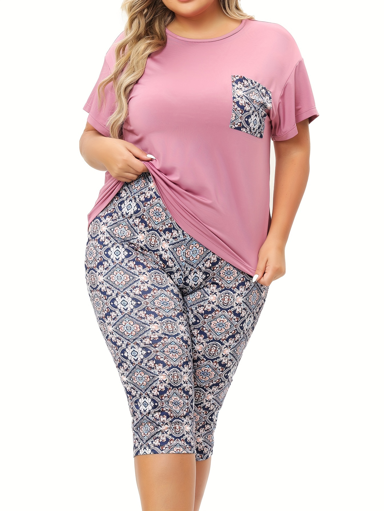 Plus Size Dressy Capri Outfit. Face Swap. Insert Your Face ID:1677103