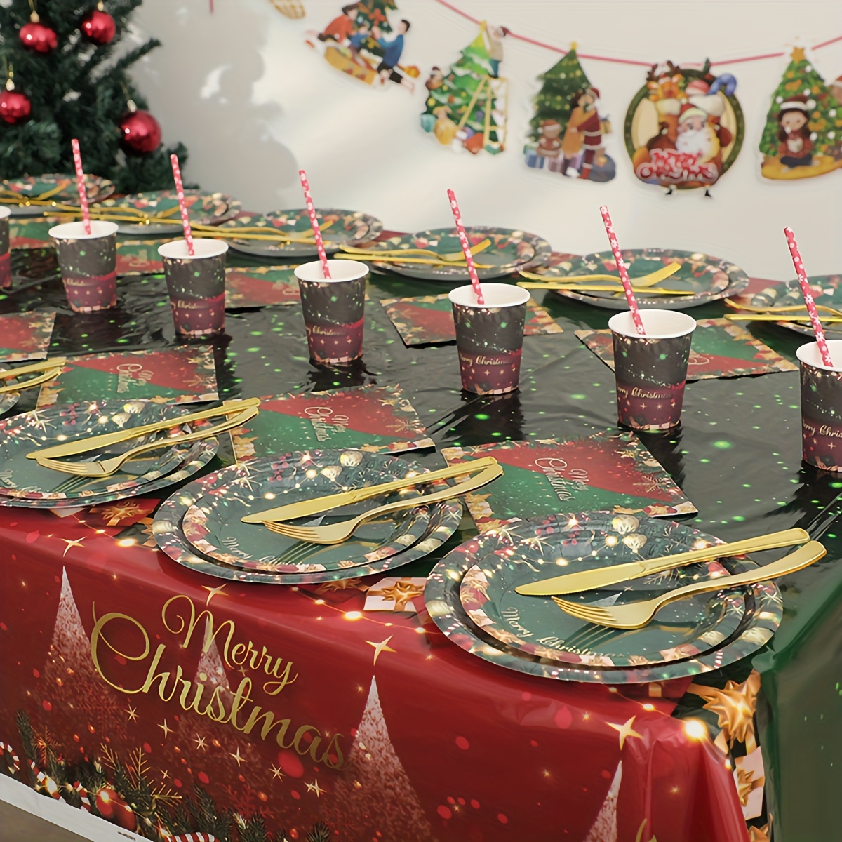 Noël Vaisselle jetable Joyeux Noël Treillis Assiettes de gobelets en papier  jetables Pailles Bannière pour bricolage Décoration de fête de Noël