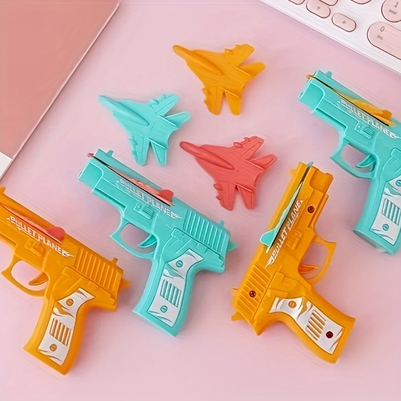  Pistola de juguete de plástico para niños, (2) pistolas por  pedido, segura para niños para diversión de acción, cumpleaños, vacaciones,  premios, accesorio de disfraz : Juguetes y Juegos