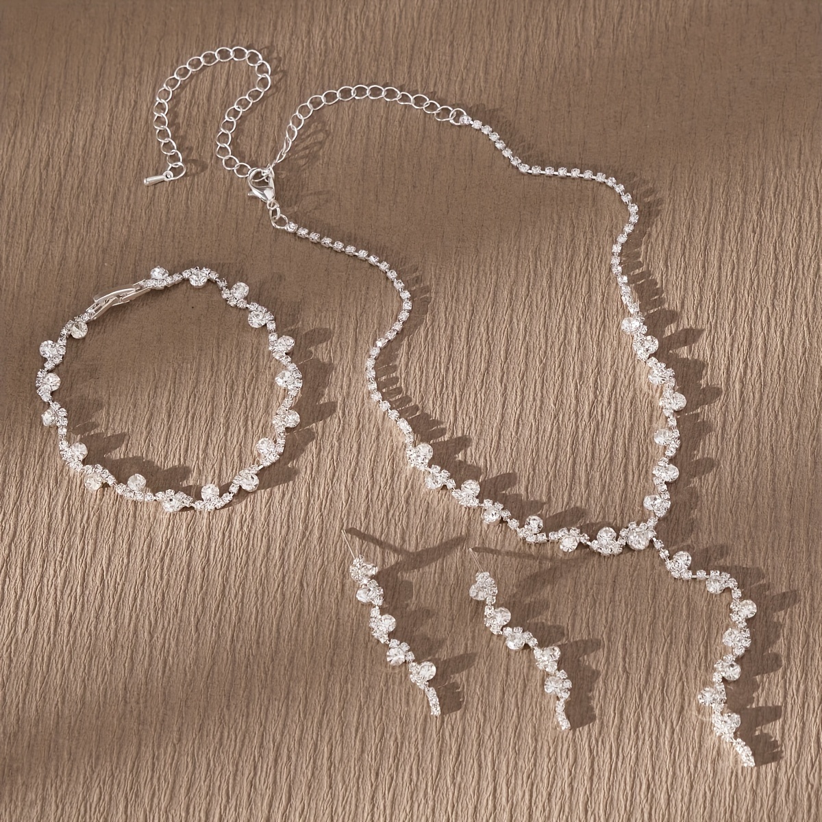 

Ensemble de bijoux de mariée en strass MIALLO, accessoire de robe de mariée avec collier, boucles d'oreilles, bracelet et chaîne détachable pour la mariée