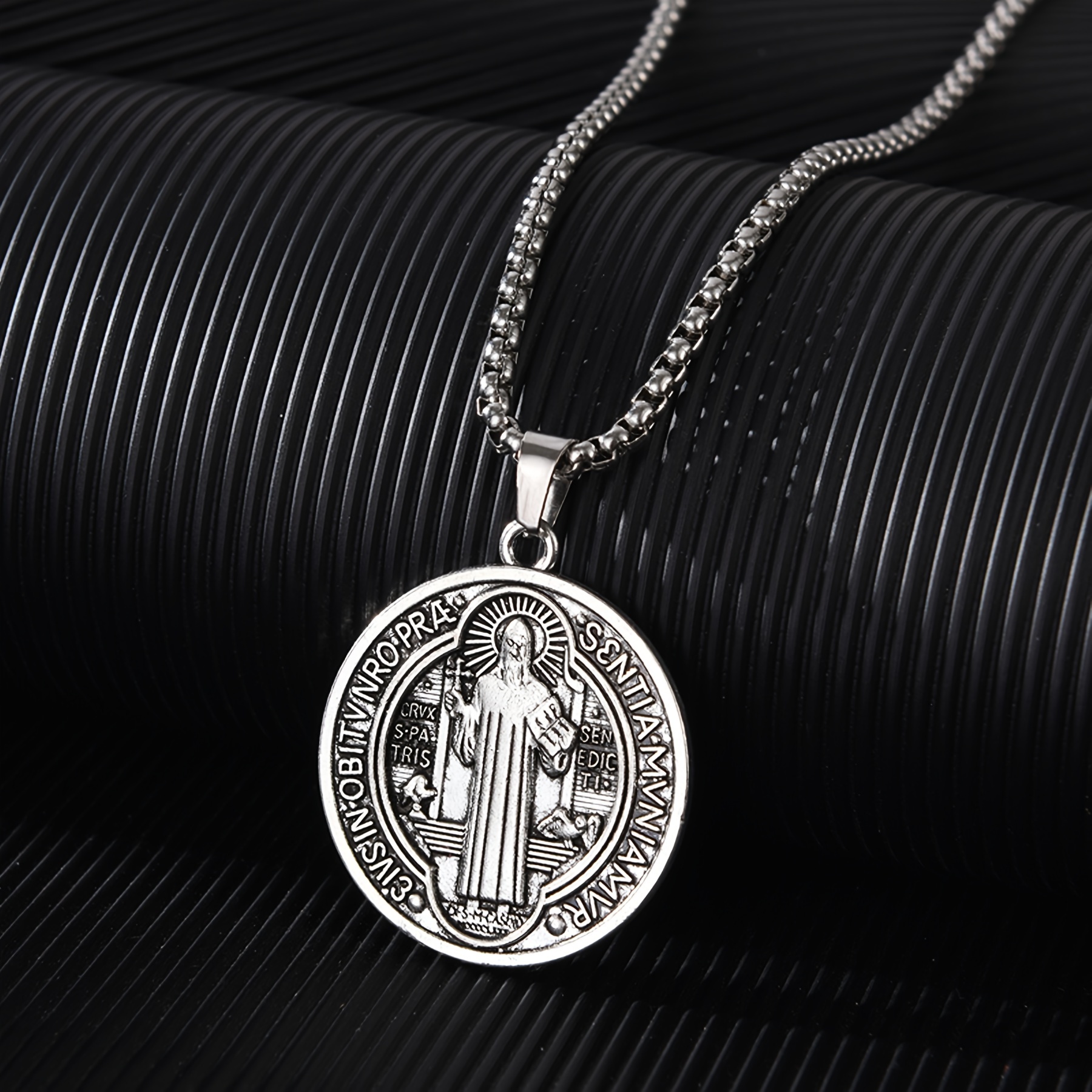 1 Banhado A Prata Masculino Vintage Punk Personalidade Moda Medalha Medalhão Pingente Colar, Corrente De Caixa De Aço Inoxidável, Requintado Masculino Feminino Moda Colar De Graças detalhes 2