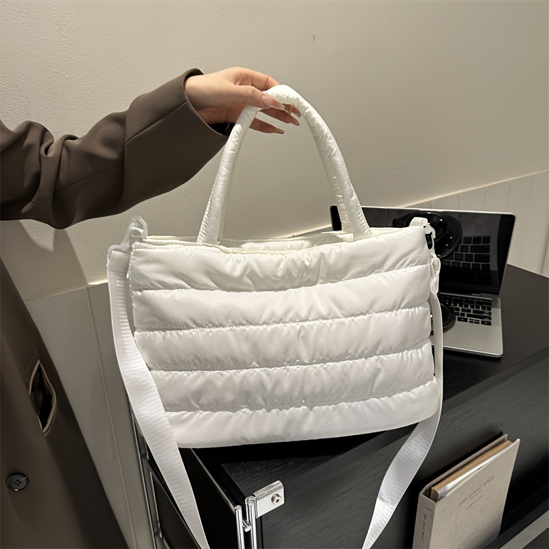 ショルダーバッグ・ポシェット New Balance GLOSSY TASSEL BIG TOTE SHOULDER BAG 5FT1303 Qepwscx Puffer Tote Bag Women Quilted Large Shoulder Bags
