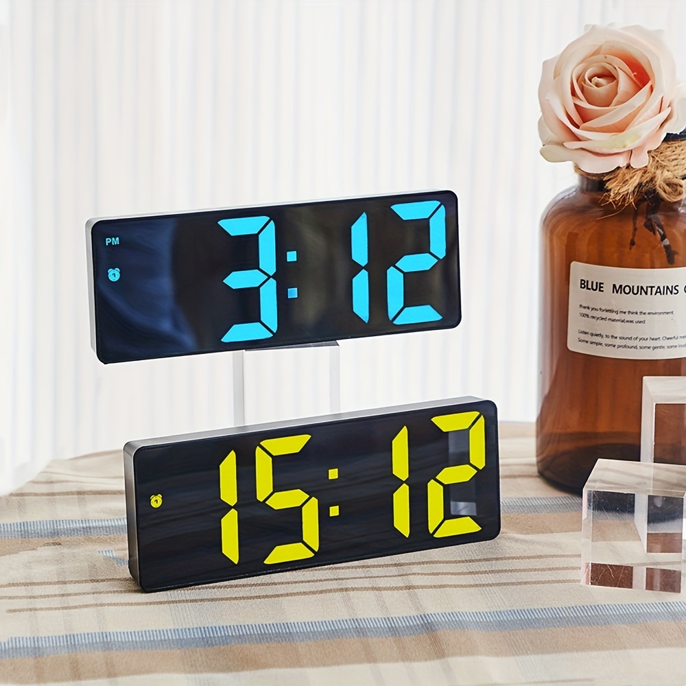 Generic Horloge numérique de bureau 3D LED avec fonction snooze
