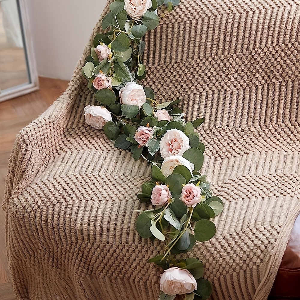 20 Guirnaldas de flores artificiales para decorar tu casa