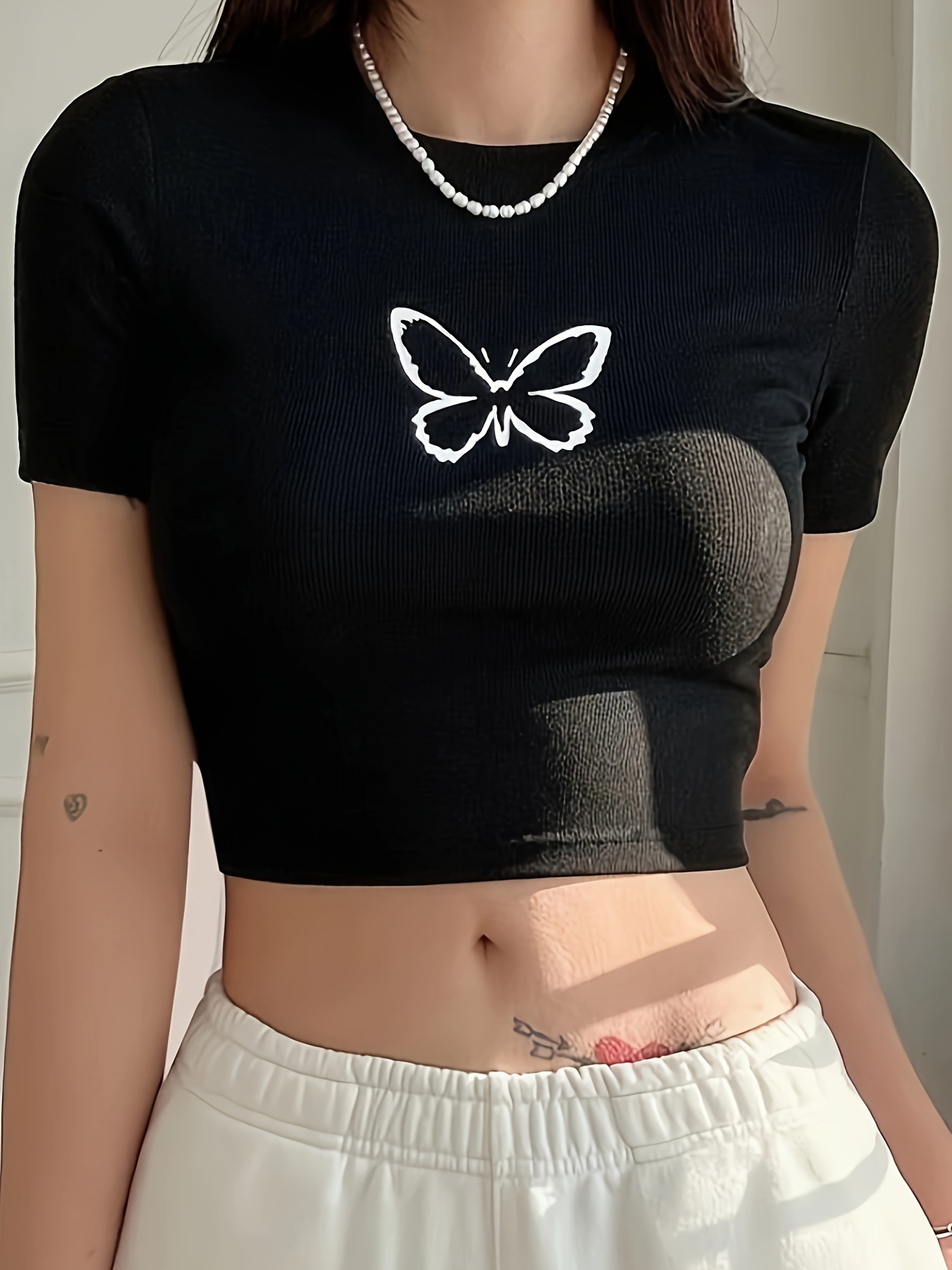 DISNIMO Cute Crop Tops for Women Teen Girls Trendy Short Sleeve