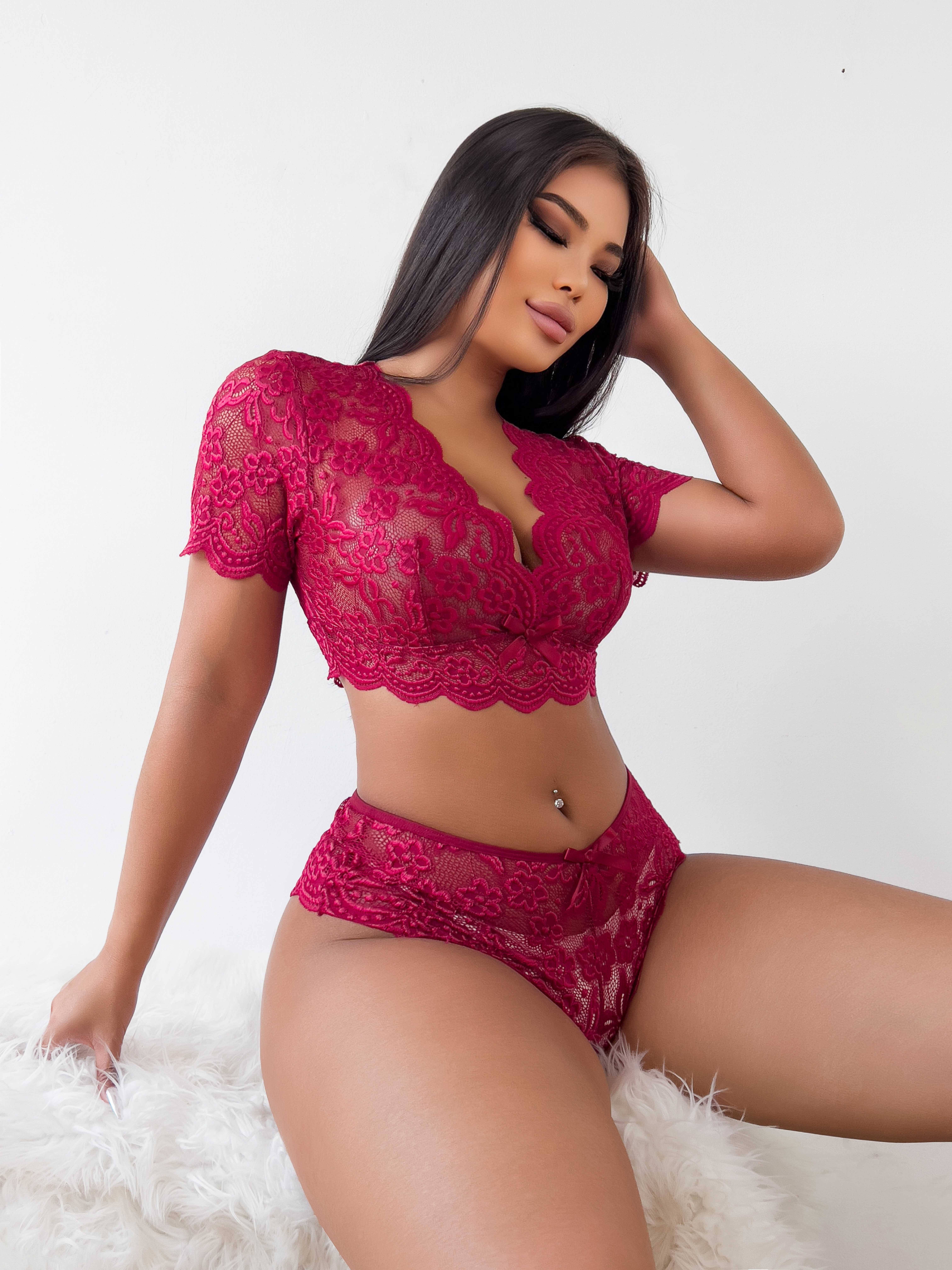 Burgundy lingerie set with lace shorty