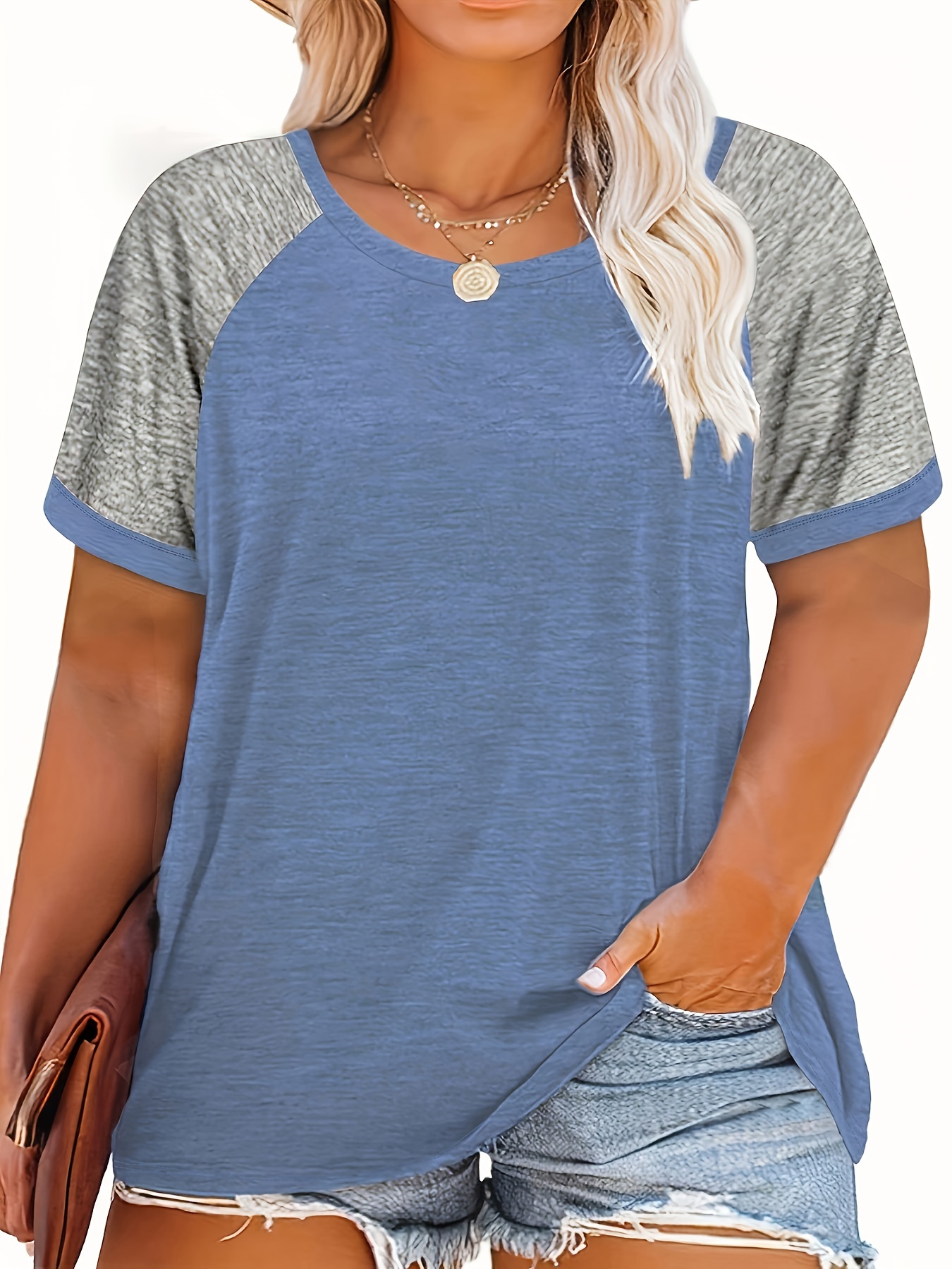 Plus Size Tops & T-Shirts for Women.