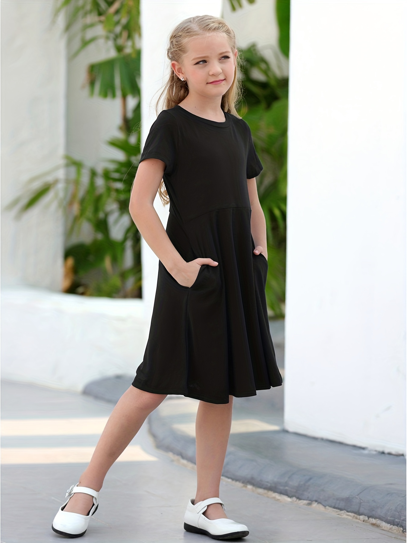 Little black 2024 dress for toddlers