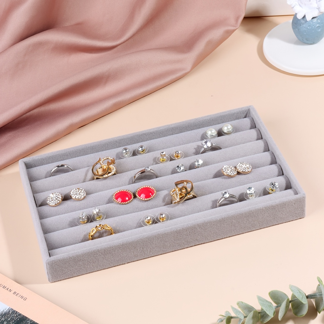 Ring tray clearance organizer