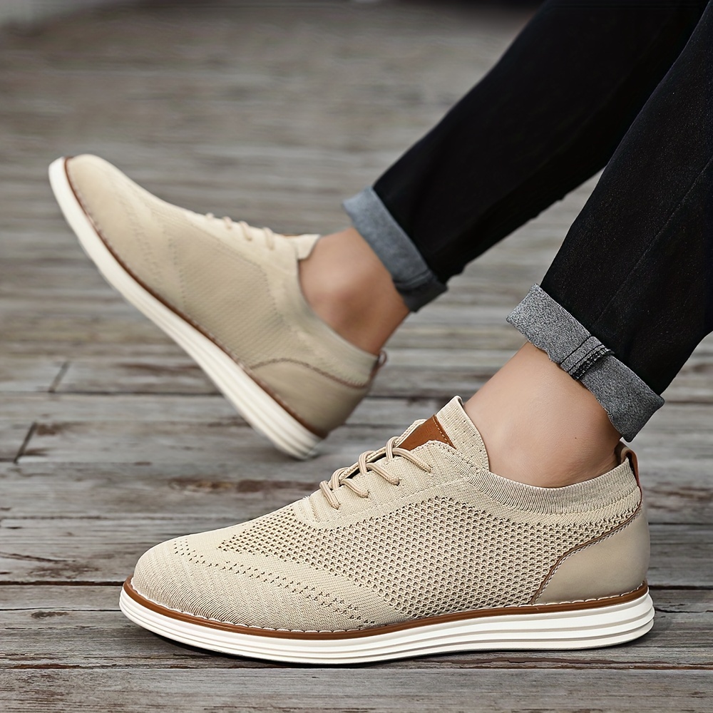 Men's Lightweight Sneakers - Athletic Shoes - Breathable Lace-ups