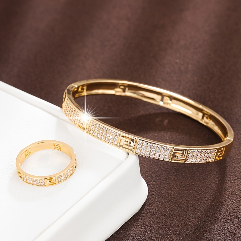 Image of Minimalist Hollow Design Synthetic Zirconia Inlaid Fashion Women's And Ring Set
