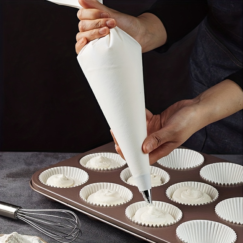 Reusable Baking Piping Bags - Water and Oil Resistant Squeezable  Buttercream and Cookie Salad Dressing Bags
